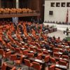 Hayvanseverler ve futbolseverlerin gözü Meclis'te Hayvanseverler ve futbolseverlerin gözü Meclis'te