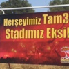 Göztepe taraftarından "İlanlı" stadyum tepkisi Göztepe taraftarından "İlanlı" stadyum tepkisi