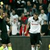 Burak Yılmaz cezalı duruma düştü Burak Yılmaz cezalı duruma düştü