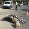 Trafik kontrolünden kaçmaya çalışan motosikletli polise çarptı: 2 yaralı Trafik kontrolünden kaçmaya çalışan motosikletli polise çarptı: 2 yaralı