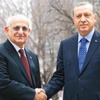 Kapıları açar iyi yolculuklar dileriz