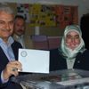 Başbakan Yıldırım oyunu İzmir'de kullanacak (2) yeniden Başbakan Yıldırım oyunu İzmir'de kullanacak (2) yeniden