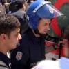 Yaralı Polis Memuru Ambulansa Alınmadı Yaralı Polis Memuru Ambulansa Alınmadı
