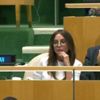 Azerbaycan Cumhurbaşkanı Aliyev soykırımı anlatırken kızı komik suratla selfie çekti