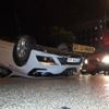 Takla atan otomobilden yara almadan kurtuldu