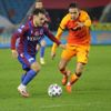 Galatasaraylı Taylan Antalyalı, kendi pas isabet rekorunu ... Galatasaraylı Taylan Antalyalı, kendi pas isabet rekorunu ...