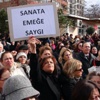 Erenköy'de resim tepkisi Erenköy'de resim tepkisi