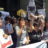 Hong Kong’da ‘Sütyenli’ Protesto