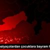 Gönüllü palyaçolardan çocuklara bayram hediyesi Gönüllü palyaçolardan çocuklara bayram hediyesi