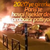 Paris'te yılbaşı gecesi arabaları kundakladılar Paris'te yılbaşı gecesi arabaları kundakladılar