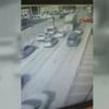 TIR’ın 6 otomobile çarpması kameralara yansıdı