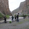 Hakkari’de araç Zap Suyu’na uçtu: 5 kayıp Hakkari’de araç Zap Suyu’na uçtu: 5 kayıp
