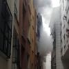 Esenyurt'ta korkutan yangın! Mahsur kalan anne ve bebeği kurtarıldı