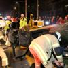 İzmir de takla atıp devrilen otomobildeki 2 kişi yaralandı