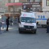 Sur'da çatışma: 1'i ağır, 4 asker ile 1 DSİ çalışanı yaralı Sur'da çatışma: 1'i ağır, 4 asker ile 1 DSİ çalışanı yaralı