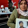 3 anne daha eyleme katıldı 3 anne daha eyleme katıldı
