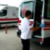 Öfkeli ağabey, kardeşine otomobille çarparak kaçtı Öfkeli ağabey, kardeşine otomobille çarparak kaçtı