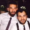Arda Turan'dan fotoğraflı jest!