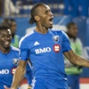 Drogba'dan 2 dakikada 2 topuk golü Drogba'dan 2 dakikada 2 topuk golü