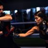 Eda Pera kick-boks yapıyor Eda Pera kick-boks yapıyor