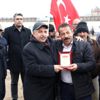 Goller şehitlere, selamlar askere