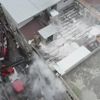 Bayrampaşa'da iplik fabrikasına yangın çıktı: İtfaiye eri yaralandı