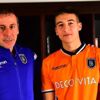Başakşehir Mert Çelik ile 4,5 yıllık profesyonel sözleşme imzaladı