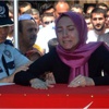 Şehit başkomiserin eşi: Başbakanım gel bana da ceza ver şimdi Şehit başkomiserin eşi: Başbakanım gel bana da ceza ver şimdi
