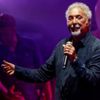 Tom Jones Antalya'da hayranlarıyla buluştu Tom Jones Antalya'da hayranlarıyla buluştu