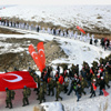 Türkiye şehitlerine yürüdü Türkiye şehitlerine yürüdü