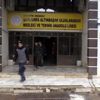 Lise öğrencileri okulun bodrum katında mantar yetiştiriyor Lise öğrencileri okulun bodrum katında mantar yetiştiriyor