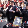 Uğur Mumcu için Şişli’de anma töreni düzenlendi Uğur Mumcu için Şişli’de anma töreni düzenlendi