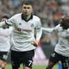 Burak Yılmaz, kızları için Lecce yi reddetti!