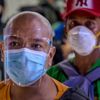Koronavirüs: Filipinler'de ikinci dalga endişesiyle on milyonlarca kişiye yeniden sokağa çıkma yasağı getirildi Koronavirüs: Filipinler'de ikinci dalga endişesiyle on milyonlarca kişiye yeniden sokağa çıkma yasağı getirildi