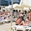 Marmaris sahilleri turistlere kaldı Marmaris sahilleri turistlere kaldı