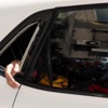 Otomobilde mahsur kalan kadını kurtarma operasyonu Otomobilde mahsur kalan kadını kurtarma operasyonu