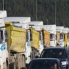 Kamyoncuların eylemi Şile'de trafiği felç etti Kamyoncuların eylemi Şile'de trafiği felç etti