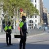 Barcelona'da minibüs yayaların arasında daldı