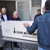 Müzeyyen Senar'ın oğlu gözyaşlarını tutamadı
