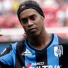 Ve Ronaldinho imzayı attı Ve Ronaldinho imzayı attı