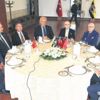 Üç büyükler arasında dostluk rüzgarı Üç büyükler arasında dostluk rüzgarı