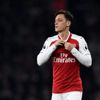 Mesut Özil'e çirkin saldırı!