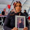 'Kızım kalem tutacağına şimdi silah tutuyor' 'Kızım kalem tutacağına şimdi silah tutuyor'