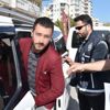 Kredi kartı borcunu ödemek için lise öğrencisini gasp etti Kredi kartı borcunu ödemek için lise öğrencisini gasp etti