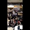 Patates soğan dağıtımında izdiham ve yağma görüntüleri Patates soğan dağıtımında izdiham ve yağma görüntüleri