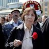 Rahşan Ecevit'in Devlet Mezarlığı'na defnedilmesine olanak sağlayan kanun teklifi kabul edildi Rahşan Ecevit'in Devlet Mezarlığı'na defnedilmesine olanak sağlayan kanun teklifi kabul edildi