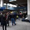 İzmir otobüs terminalinde izin kuyruğu kalabalığı