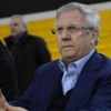 Aziz Yıldırım karşıtları salonu bastı Aziz Yıldırım karşıtları salonu bastı
