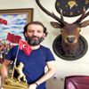 Heykeltıraştan geyik ve kurt çalışması Heykeltıraştan geyik ve kurt çalışması