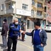 Aşkale Belediyesi 3 bin 500 maske dağıttı Aşkale Belediyesi 3 bin 500 maske dağıttı